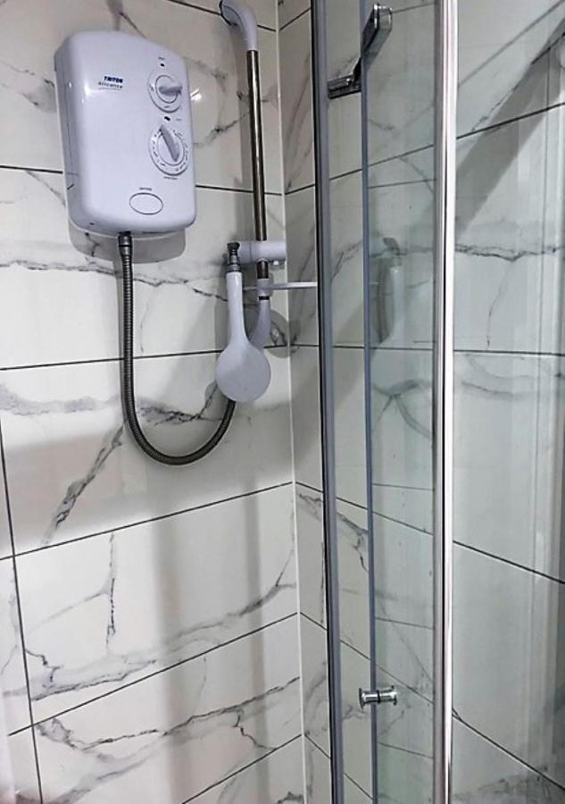 Wisdom Care: The Orpington Cutie Hotel Ngoại thất bức ảnh