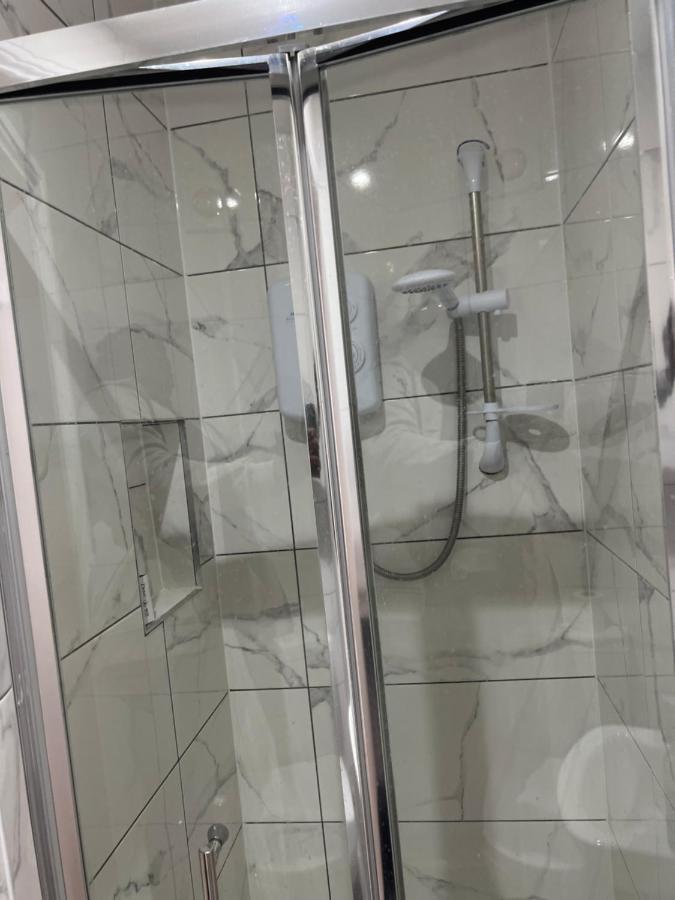 Wisdom Care: The Orpington Cutie Hotel Ngoại thất bức ảnh